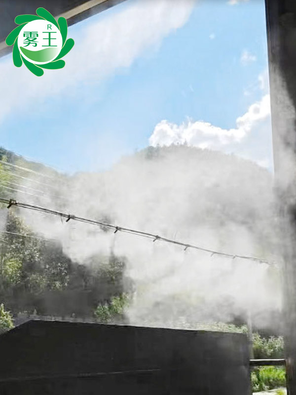 建筑垃圾處理料棚高壓噴霧降塵系統 (2)